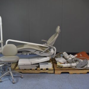 Adec 311 with 541 12 O'Clock Rear Delivery, 375L Exam Light, 421 & 422 Stools
