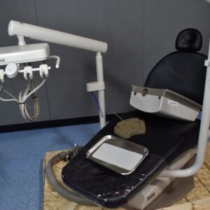 NEW Midmark Ultracomfort Dental Exam Chair with LED Light Delivery Monitor Mount
